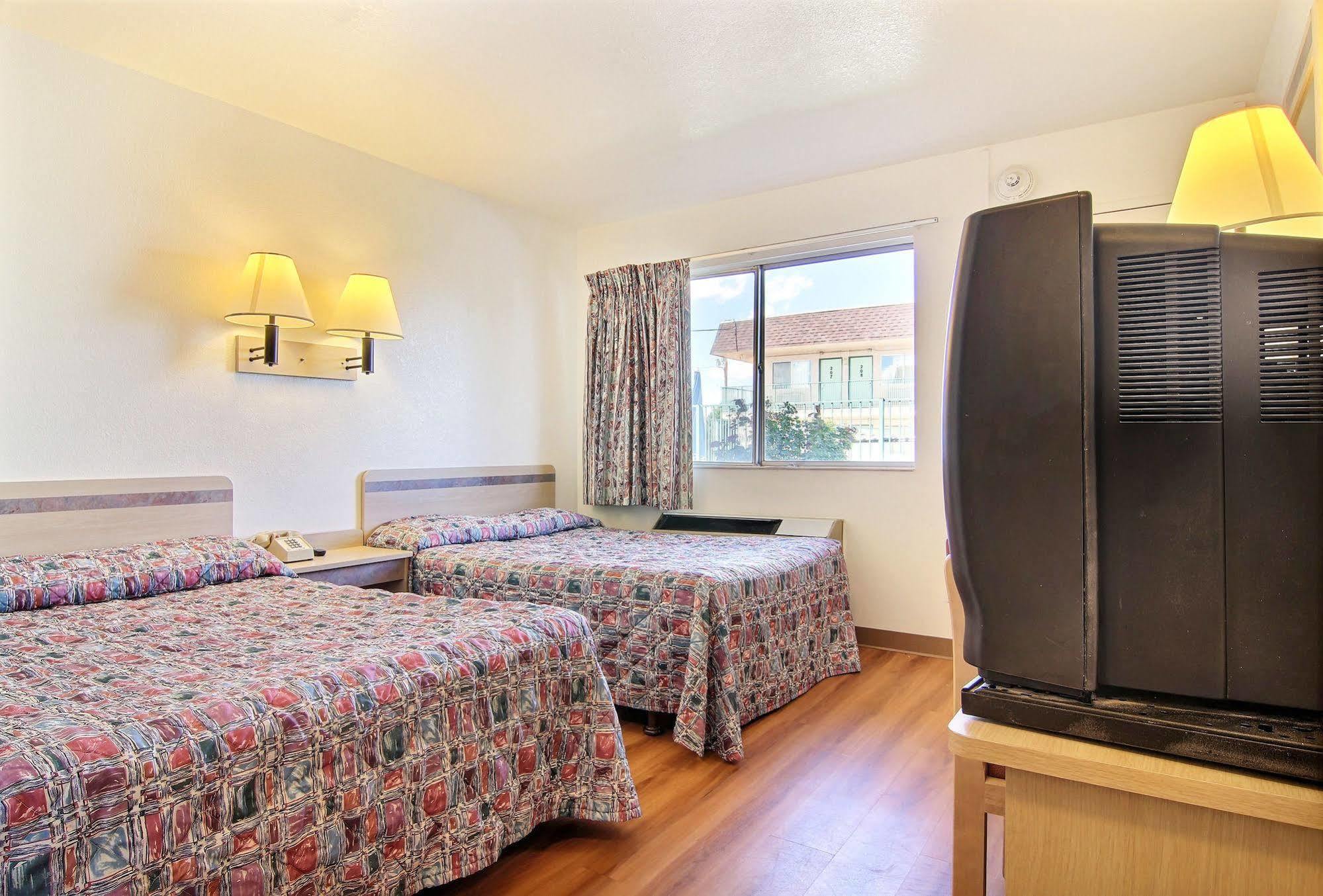 Motel 6-Eureka, Ca Redwood Coast ภายนอก รูปภาพ